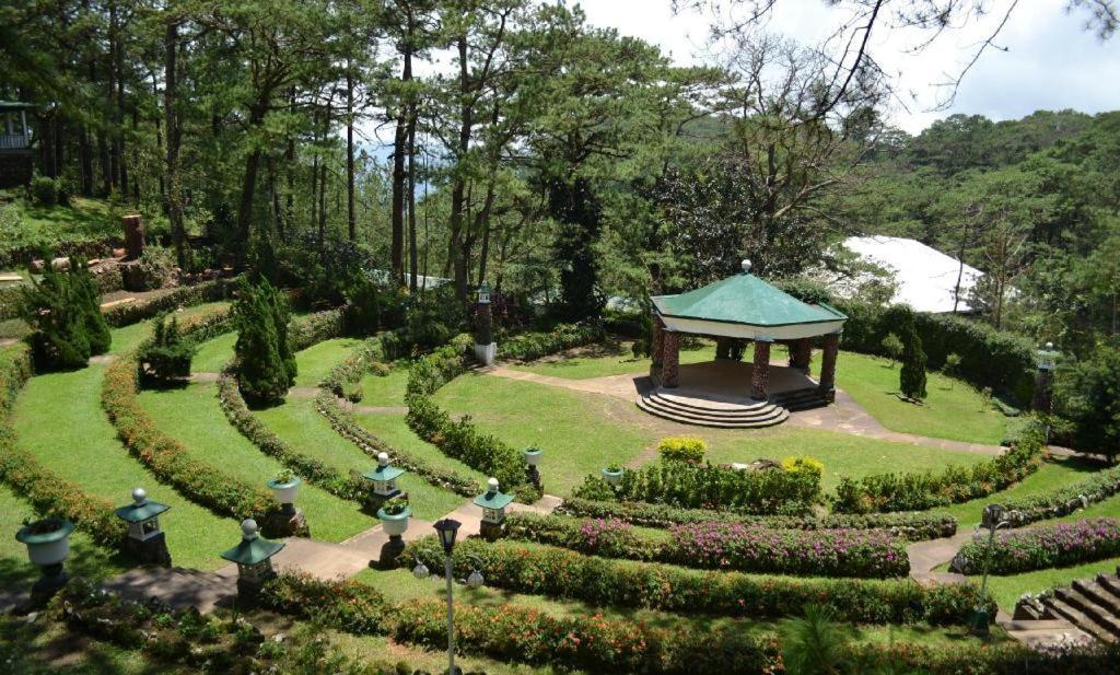 Baguio Lefern Hotel Military Cut-Off Багио Экстерьер фото