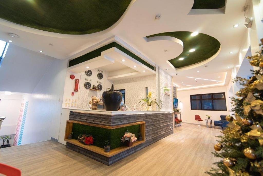Baguio Lefern Hotel Military Cut-Off Багио Экстерьер фото